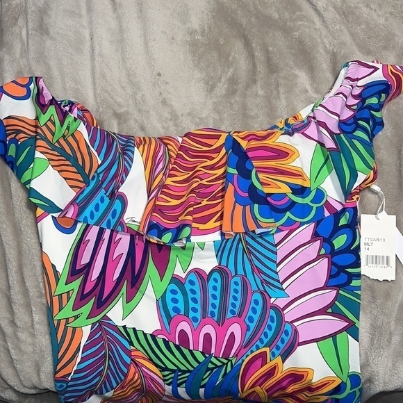 Off the shoulder one piece tropical swimsuit size 14 - Picture 7 of 7